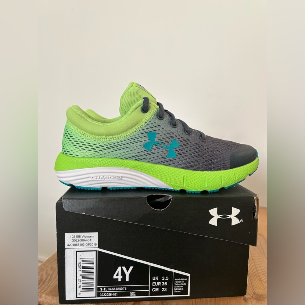 Under Armour Boys Charged Bandit 5 Grey Green Sneaker Shoes Size 4Y